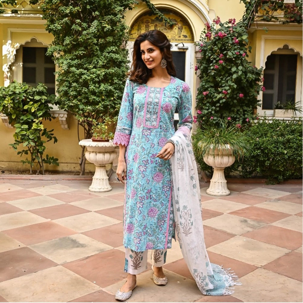 Women's Casual 3/4th Sleeve Floral Print Cotton Kurti Set (Skyblue)