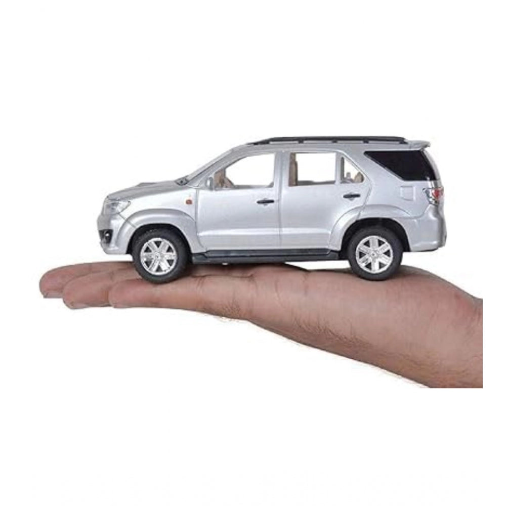 Plastic Fortuner Off Road Suv Miniature Pull Back (Assorted)