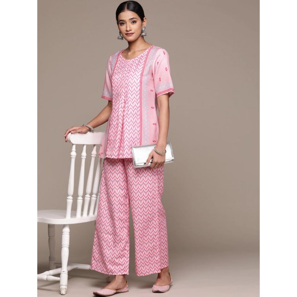 Casual Half Sleeve Geometric Rayon Kurti And Palazzo Set (Pink)