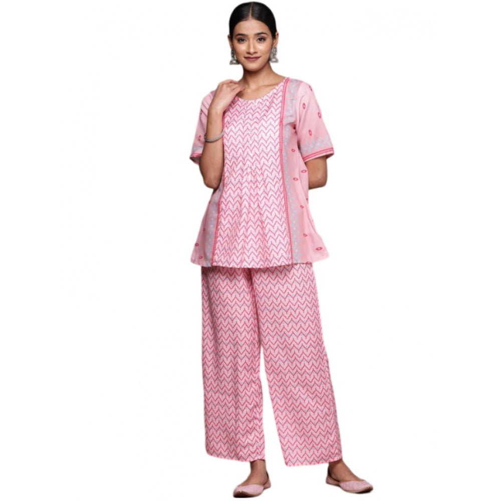 Casual Half Sleeve Geometric Rayon Kurti And Palazzo Set (Pink)