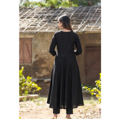 Women's Cotton Solid 3/4 Sleeve Round Neck Kurti (Black)