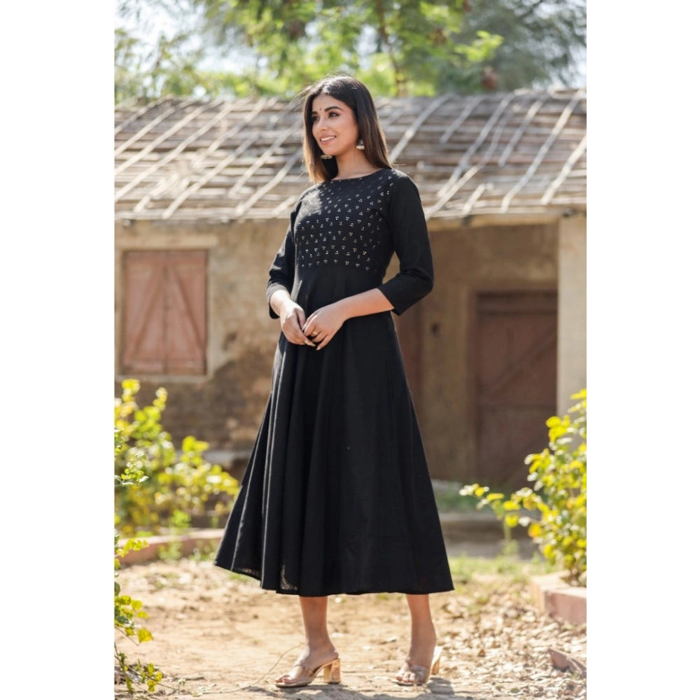 Women's Cotton Solid 3/4 Sleeve Round Neck Kurti (Black)