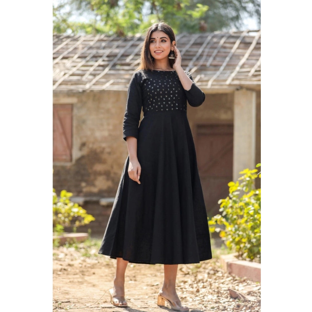 Women's Cotton Solid 3/4 Sleeve Round Neck Kurti (Black)